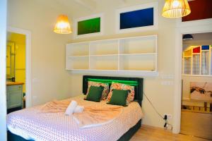 luxueuse villa -Parking- piscine -espace de jeux- avec 6 suites avec SDB