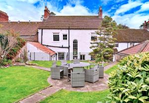 Finest Retreats - Catterick Cottage