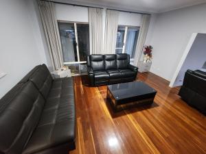 Luxury Canal Life OASIS