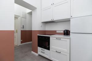3 bedroom Apartment with the balcony - Rejtana 10