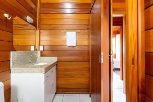 Girassóis de Floripa - piscina e espaço família