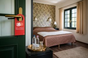 Vakvarjú Csónakház