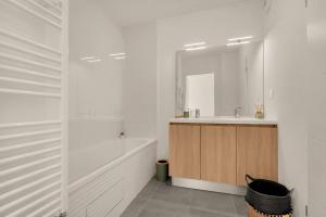 T3 Cosy avec Spa Privé – Détente aux Sept Deniers