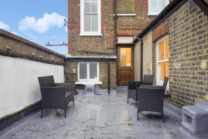 Chiswick 2BR Flat Patio Free Parking