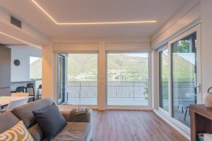 Villa Regina Retreat with Pool Lake View by Rent All Como img23