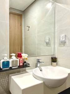 Vie Homestay, Vinhomes Grand Park