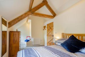 3 Bed in Tywyn oc-b32570