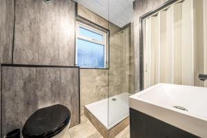 Central Cardiff townhouse for groups