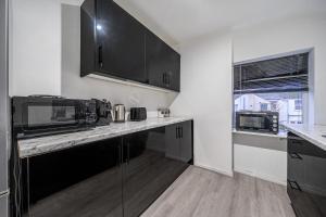 Central Cardiff townhouse for groups