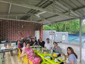 Rossendale Farms, Sawale Karjat