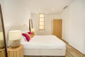 Lescale Tropézienne Rue des Commerçants 2e