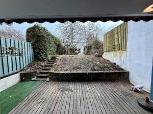 Workers Villa - 9 Beds - 2 Bath - Parking