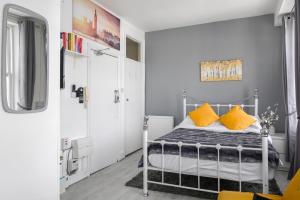 W Kensington Residences