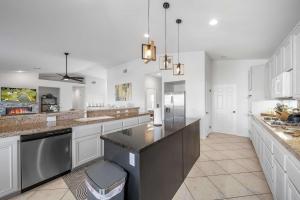 Luxury Living with Unmatched Views - Green Hills