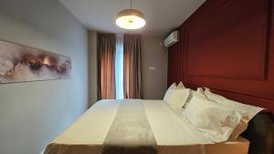 TAM Skanderbeg Square One Bedroom Apartment W Veranda