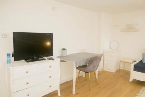 Renovated apartment near Büdingen with single beds