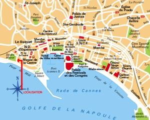 Cannes Suquet apartment, living room and bedroom