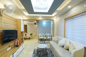 THOPPIL LAKE RESIDENCY Inn