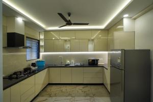 THOPPIL LAKE RESIDENCY Inn