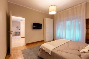 7 min to Colosseum, Smart TV, Full Kitchen