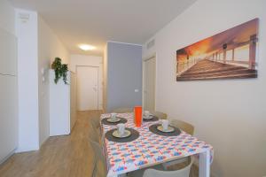 Moderno trilocale con doppi servizi Piazza Marconi