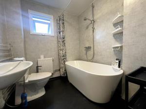 Home in the Heart of Gothenburg - 3BR - For Family Workers