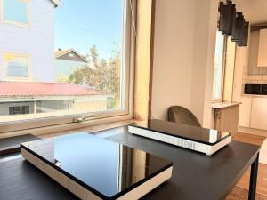 Workers Big Villa - 5 BR - 2 Bath - 10 min to Volvo