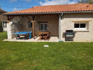 Maison conviviale avec jardin à Saint-Maurice-la-Clouère