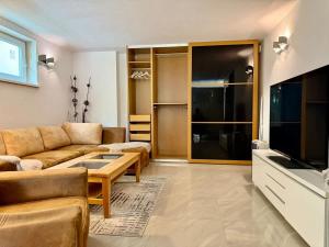 Worker Villas Room - 1 Bed - Bath - In Nature