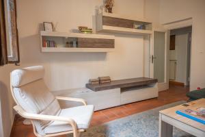 Classic Florentine Flat With Garden