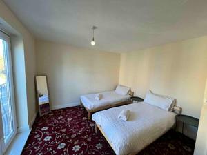 Stunning 4 Bedroom House in Luton