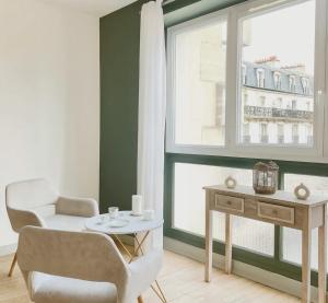 Eiffel Tower - Premium apartment for 6 with lift