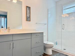 New Downtown ATL Condo Washer Dryer 542Blvd107