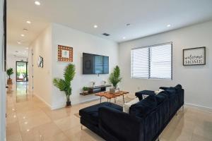 Modern New Construction Villa