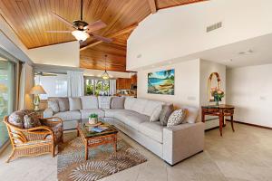 Puunoa Beach Estates 205