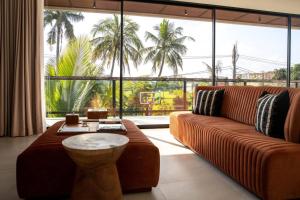 PALM FOUR - Curated Residences 3