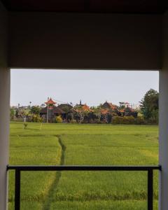 PALM FOUR - Curated Residences 3