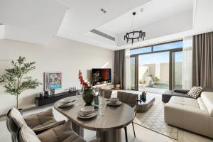 2.5BR Villa | PS5 & Private Pool | Near Dubai Mall