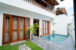 Villa Balcony Bliss