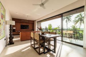 PALM FOUR - Curated Residences 4