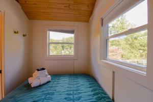 River Rest - Hiking, Fishing, Rafting, and 20 to Smoky Mountains!