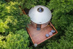 Holly Hideaway - Cozy Yurt, Pet Friendly, and Beautiful Trails!