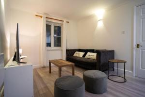 Modern 2- bed home with a cosy living Space