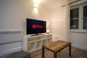 Modern 2- bed home with a cosy living Space