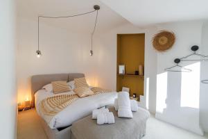 Charming Ultra Central 1 Bdr