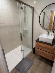 Maison des volcans - 3 chambres doubles - avec Terrasse et Wifi - 8 couchages