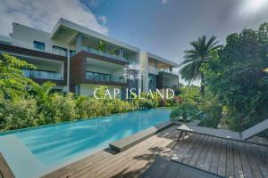 3 Bedroom Penthouse - Sea & Island View