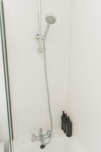 Contractors-Relocation-Free Parking-M5 Junction2