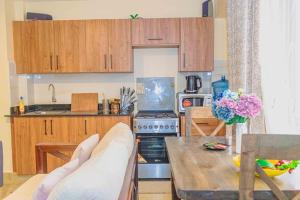 Ebony Pinkie 1bedroom