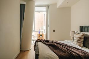 Luxury modern 2Bed-2Bath Apartment